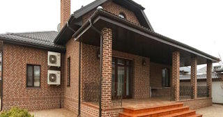 Строительство домов из кирпича с мансардой в Биробиджане | от 3614 рублей